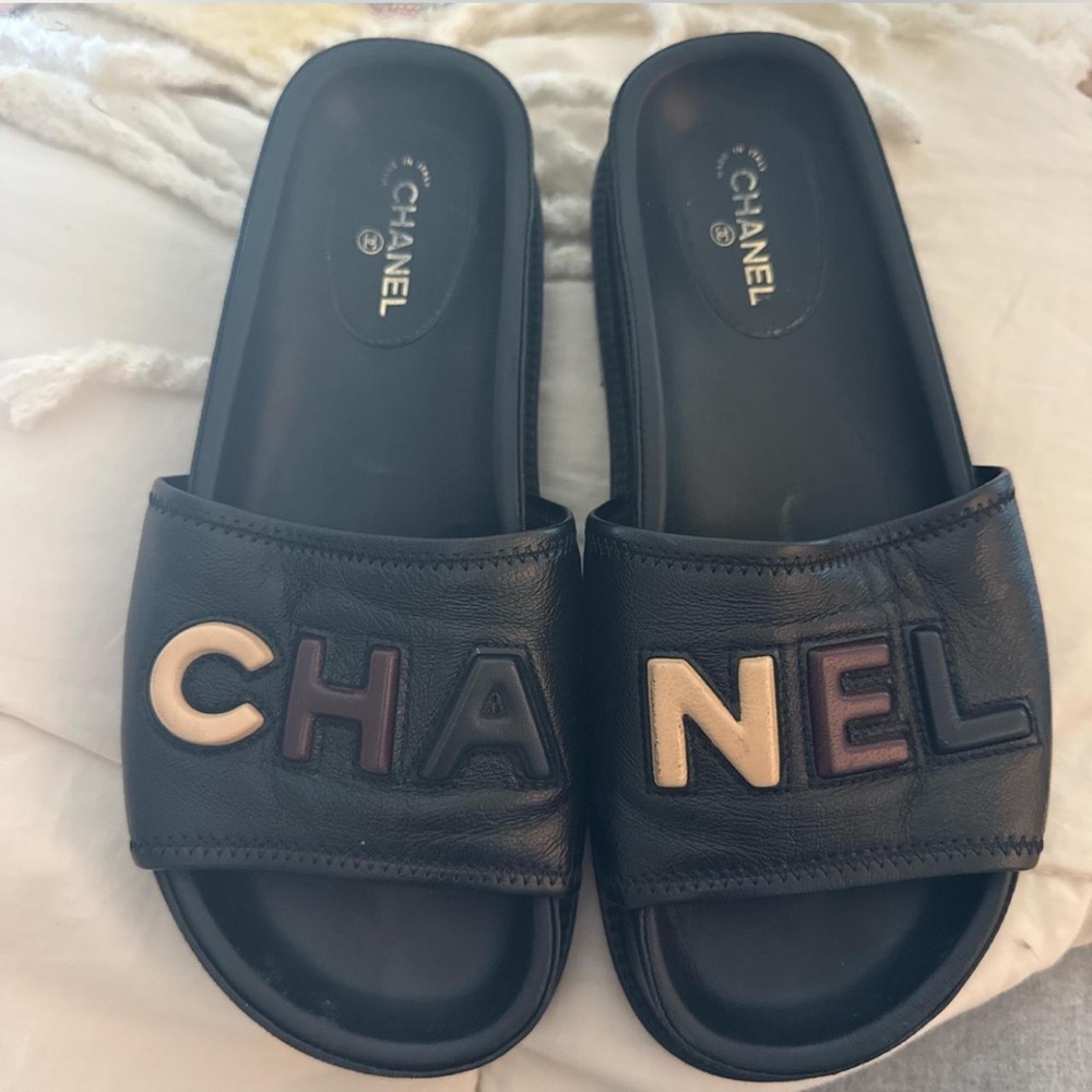 chanel sandals